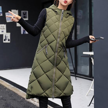 Padded sleeveless ladies' gilet with hood