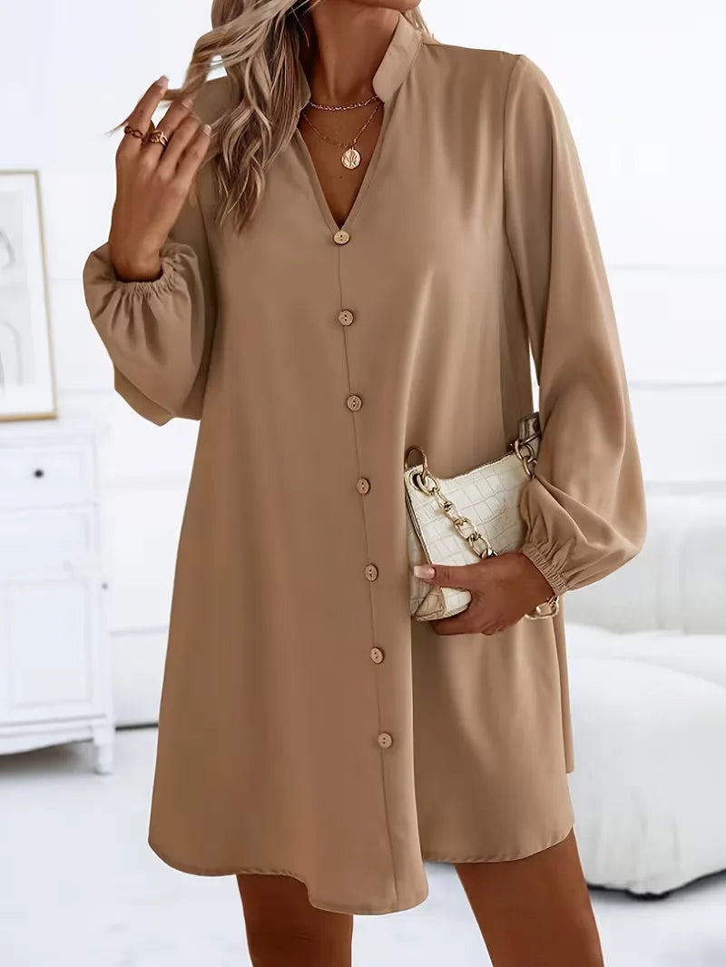 Robe chemise avec col en V et manches longues