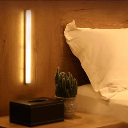 Luz nocturna LED con sensor de movimiento para la cama y el pasillo – Iluminación nocturna segura