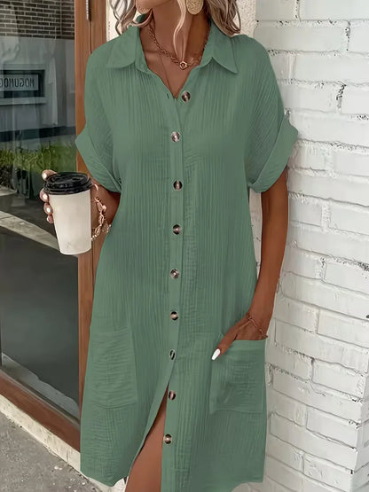 Robe chemise avec col en V et manches courtes