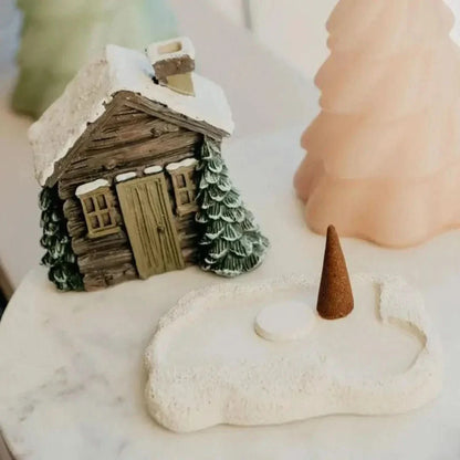 Log Cabin Incense Burner | With Smoke Chimney