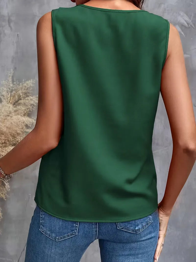 blouse with V-neck and ruffles