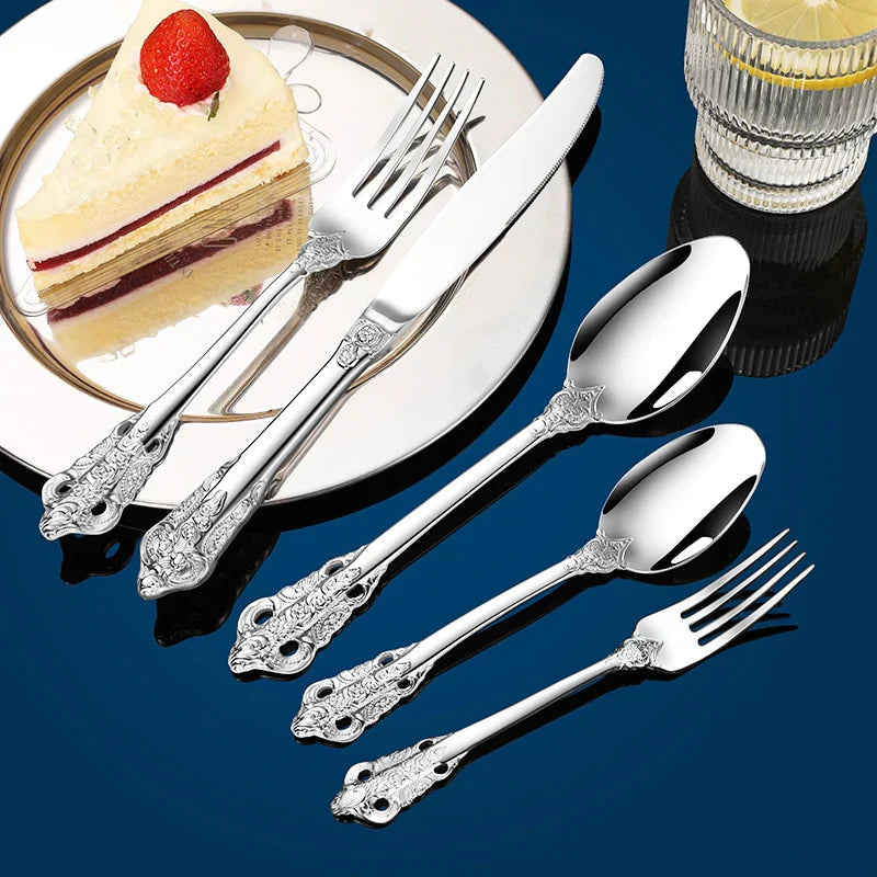 Bestekset met Britse invloeden - Tijdloze elegantie - Perfect voor elke dag