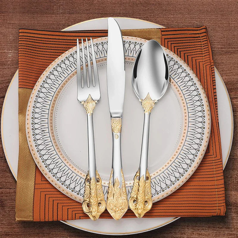 Bestekset met Britse invloeden - Tijdloze elegantie - Perfect voor elke dag