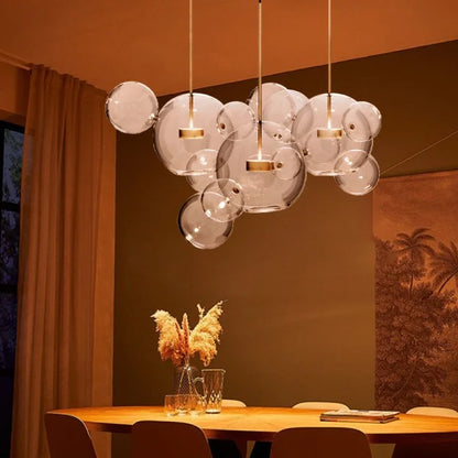 Lámpara colgante Luxe LED en forma de globo, diseño moderno