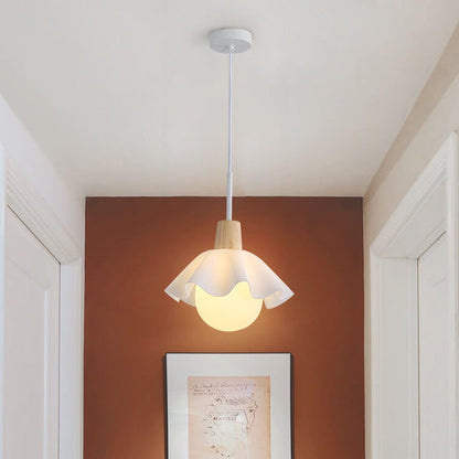 Nordic Wooden Pendant Lamp – Minimalist & Refined