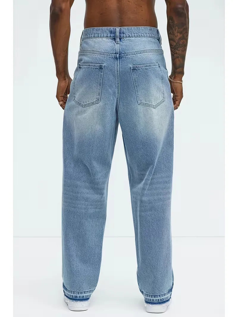 Loose fit jeans with five-pocket styling