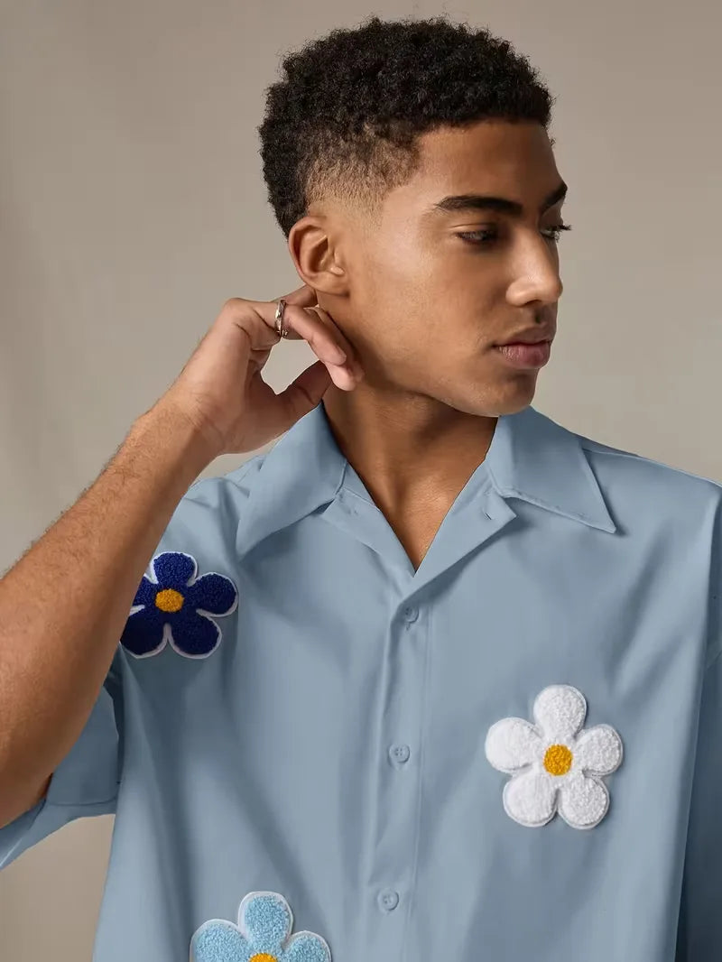 Chemise à manches courtes avec fleurs