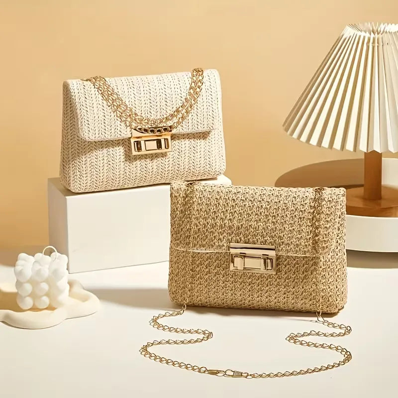 Pochette tissée avec fermeture dorée
