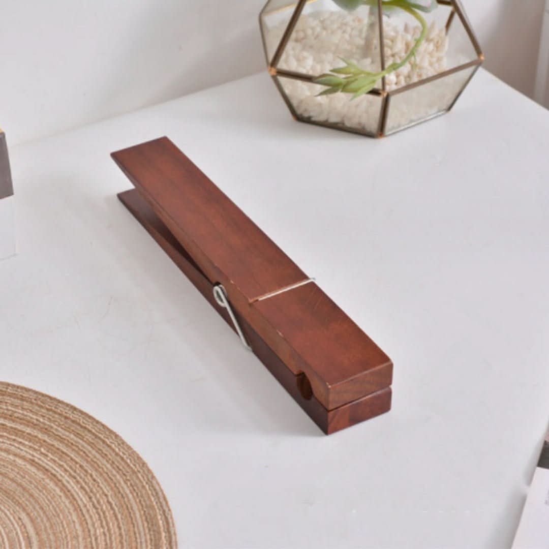Clip & Drip | Innovative Clothes Peg