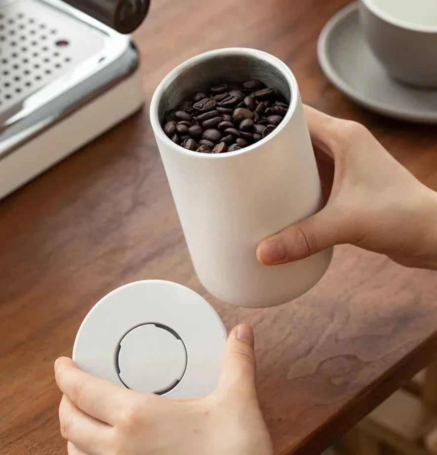 Coffee Vacuum Canister - Keeps Freshness - Ideal for Coffee Lovers