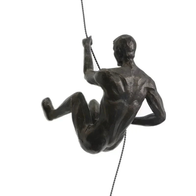 Conjunto de esculturas decorativas de pared con figuras trepadoras para una decoración moderna