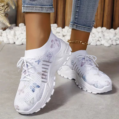 Low sneaker with butterfly print