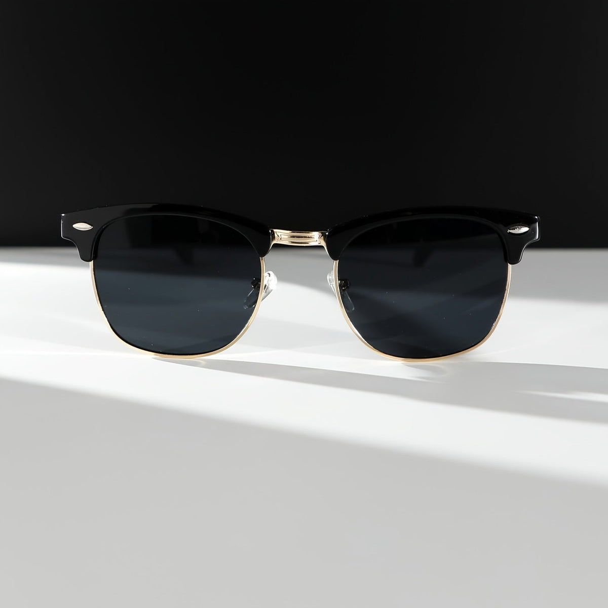 Gafas de sol clásicas informales – Modernas y cómodas para cualquier ocasión