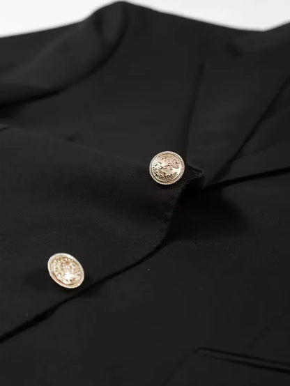 Blazer slim avec boutons dorés