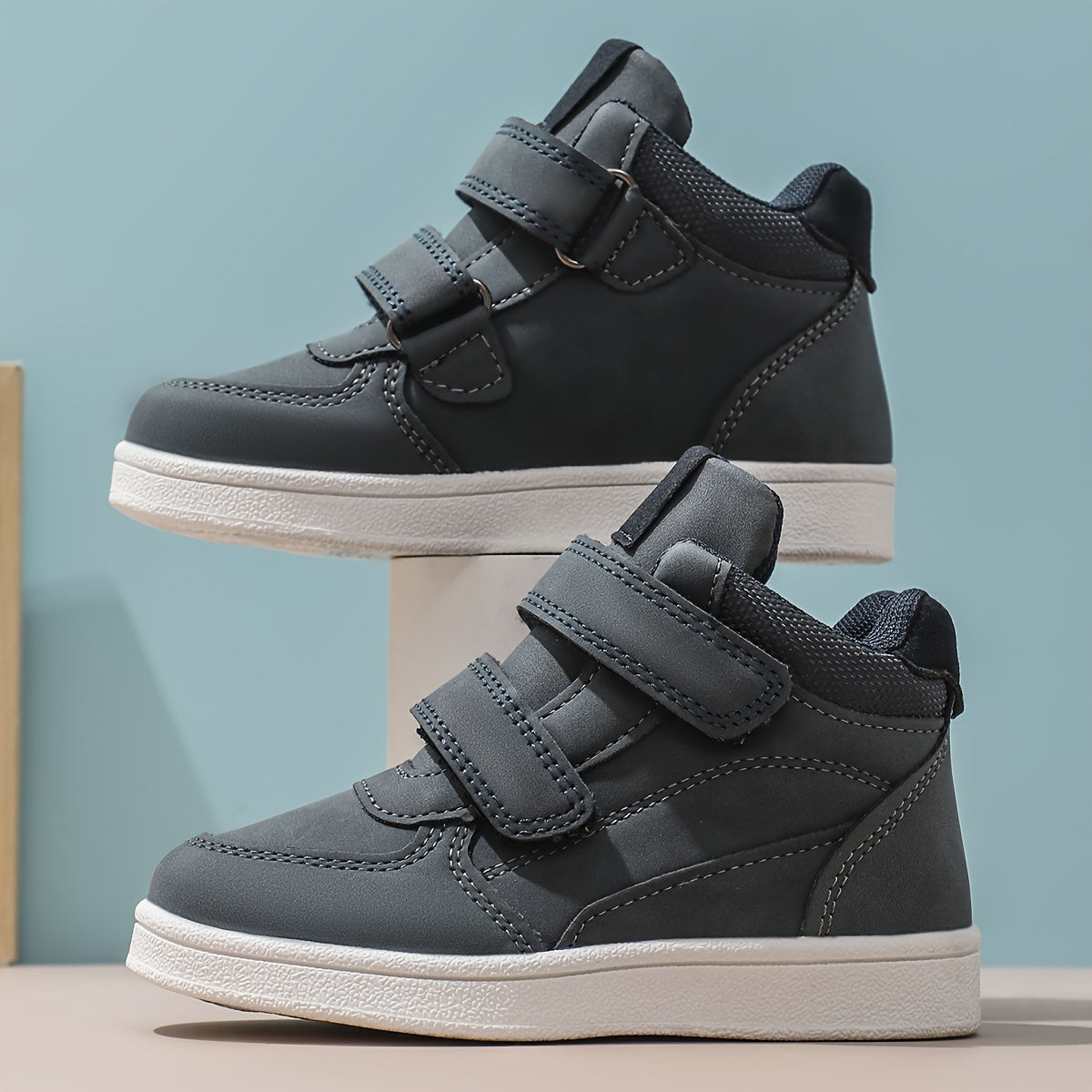 Scarpe sportive da bambino con chiusura in velcro - Aires