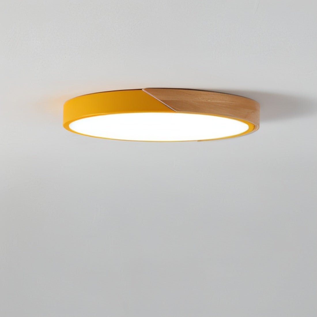 Moderni LED-kattovalaisin - minimalistista valaistusta sisustukseesi