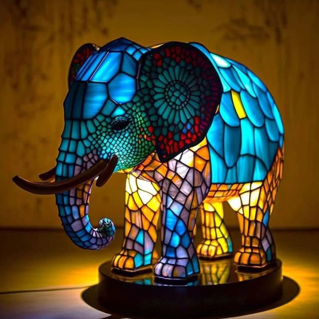 Lámpara de mesa con forma de animal