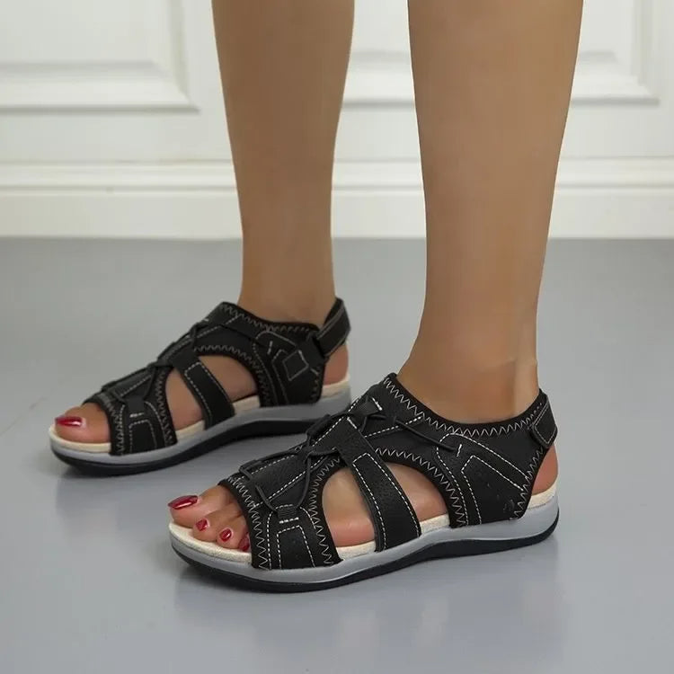 Sandali confortevoli da donna con cinturini regolabili e punta aperta