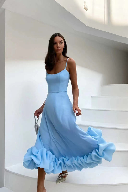 Elegantes Midi-Abendkleid mit Rüschen – Arzure