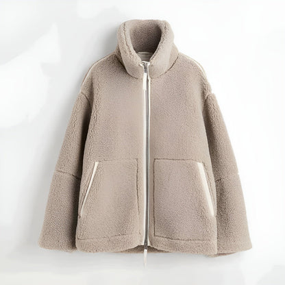 Cappotto in teddy comodo di Emma - Per giornate calde ed eleganti