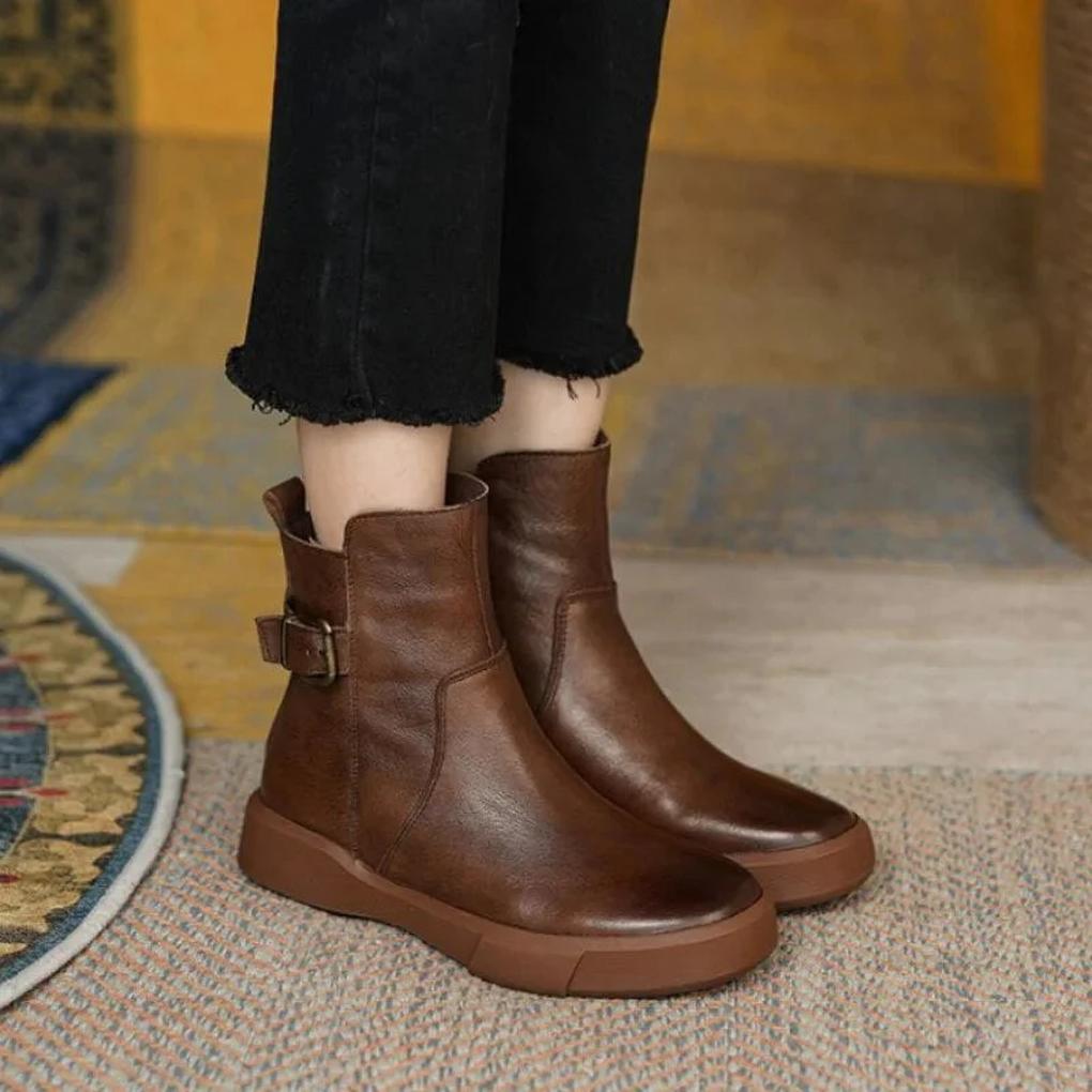 Stivaletti vintage alla caviglia – stile rétro