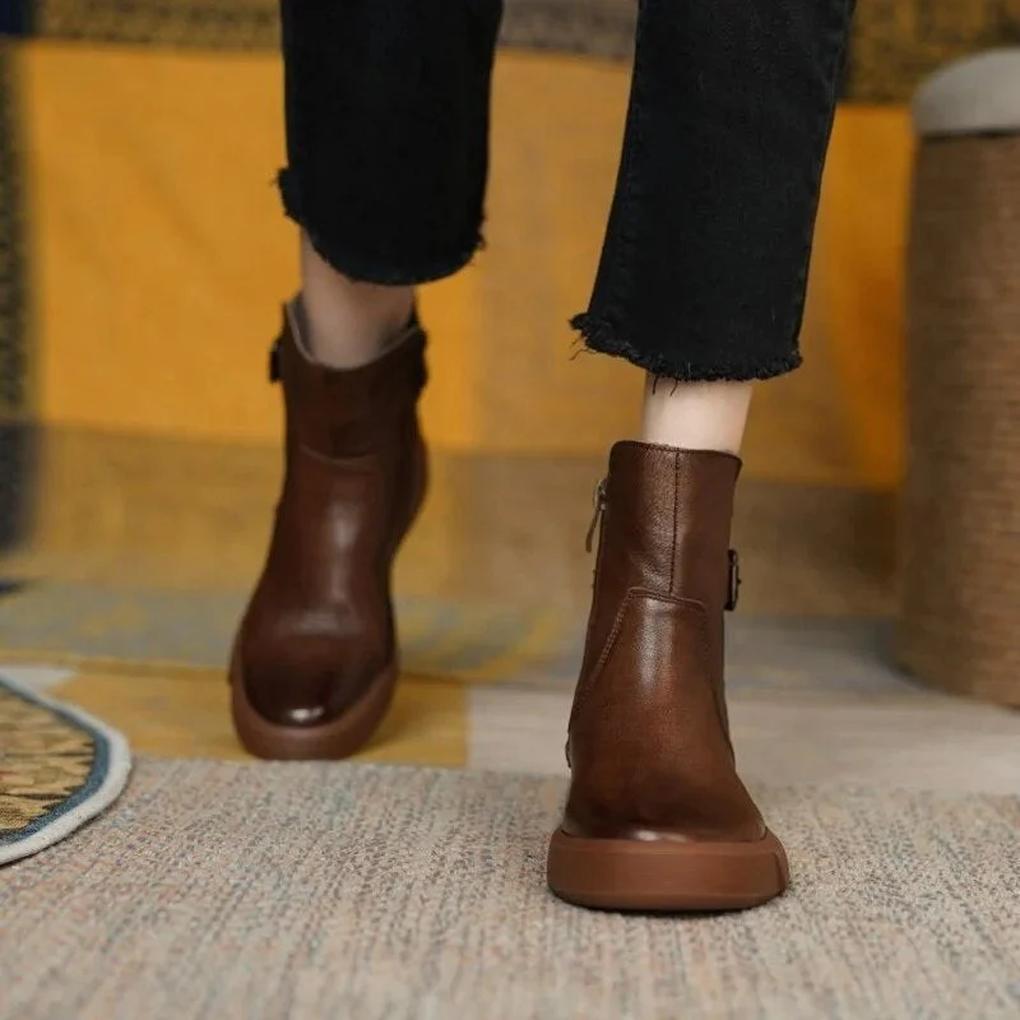 Stivaletti vintage alla caviglia – stile rétro