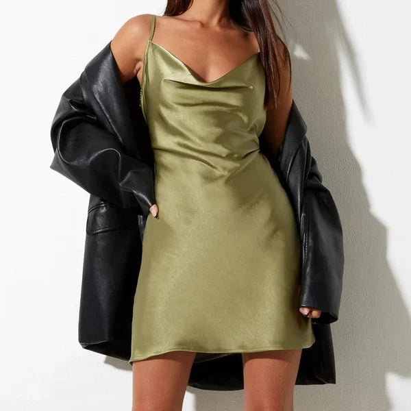 Flowing Satin Dress – Olivia / Similar style different