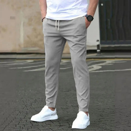 Herren-Jogginghose mit Seitentaschen und elastischem Bund