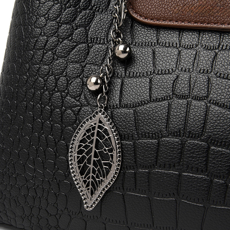 Luxe Teak – Stylish and Sustainable Handbag for Women