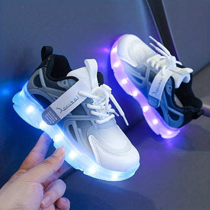 Leuchtende Sneakers für Kinder – Bunt mit LED-Beleuchtung für einen verspielten Look