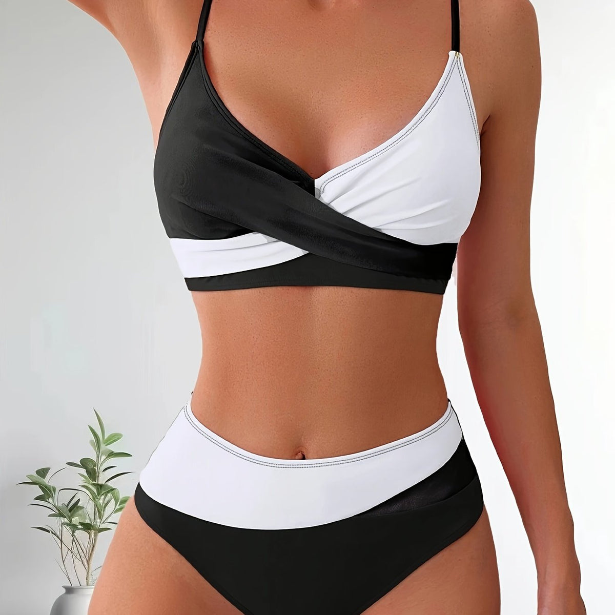 Set bikini patchwork elasticizzato e comodo da donna