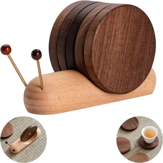 Sada dřevěných podtácků s designem špalku na ochranu stolu