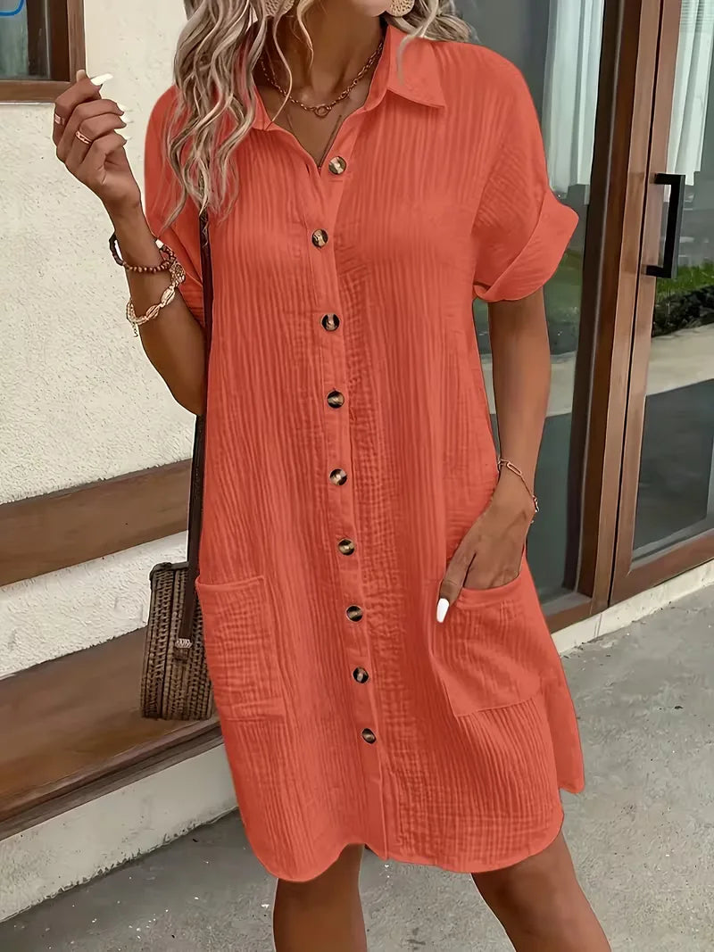 Robe chemise avec col en V et manches courtes