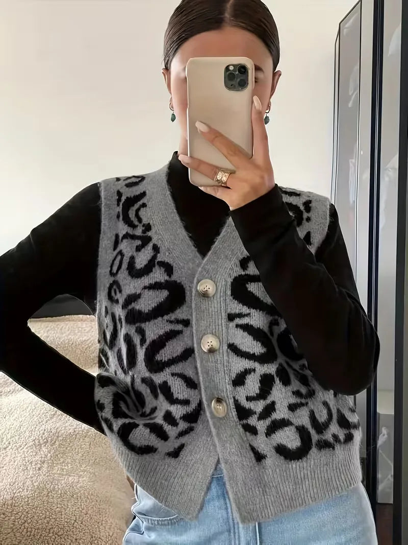 Gilet with Leopard Print