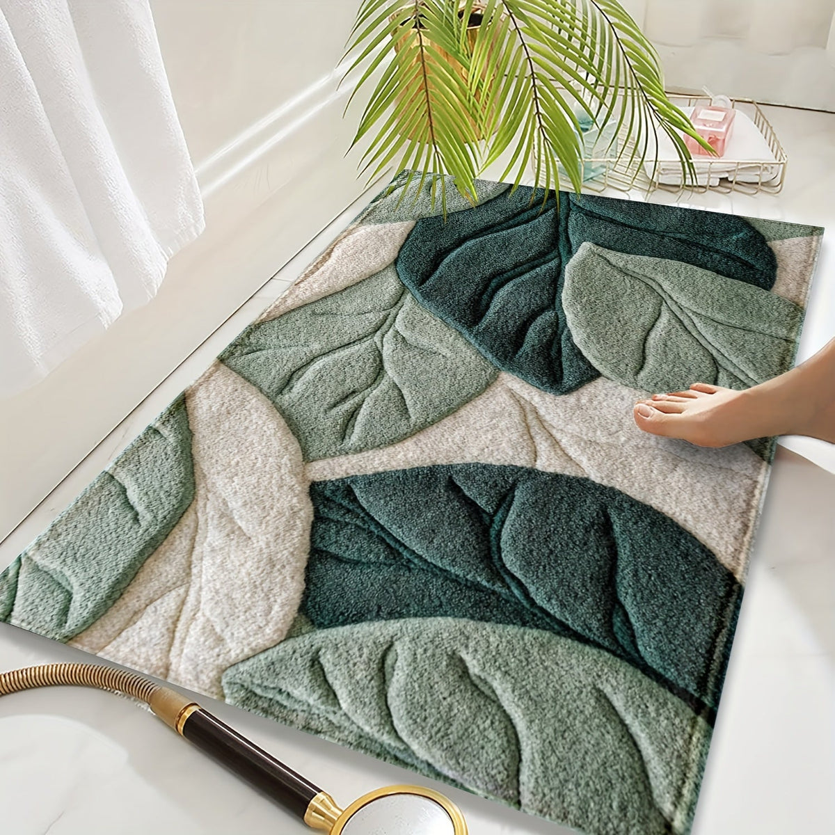 Leaf Bath Mat – Absorbent, Plush and Comfortable for the Bathroom