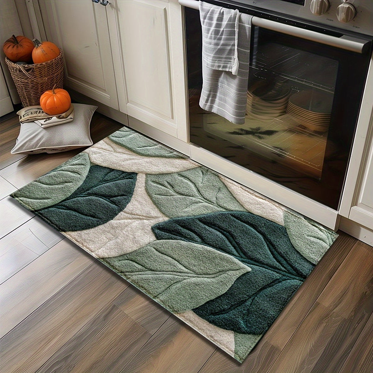 Leaf Bath Mat – Absorbent, Plush and Comfortable for the Bathroom