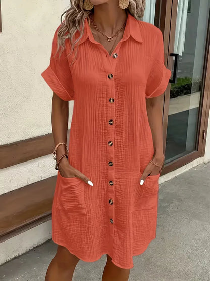 Robe chemise avec col en V et manches courtes