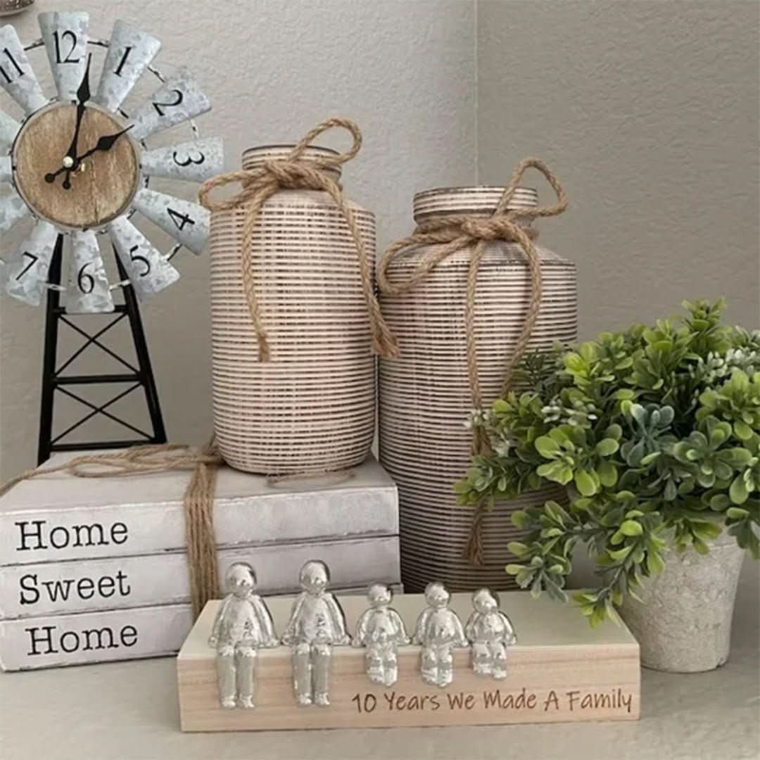 Eternal Family Relationship Sculpture