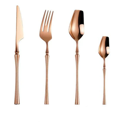 Bestekset geïnspireerd op het oude Egypte - elegant en duurzaam voor aan tafel