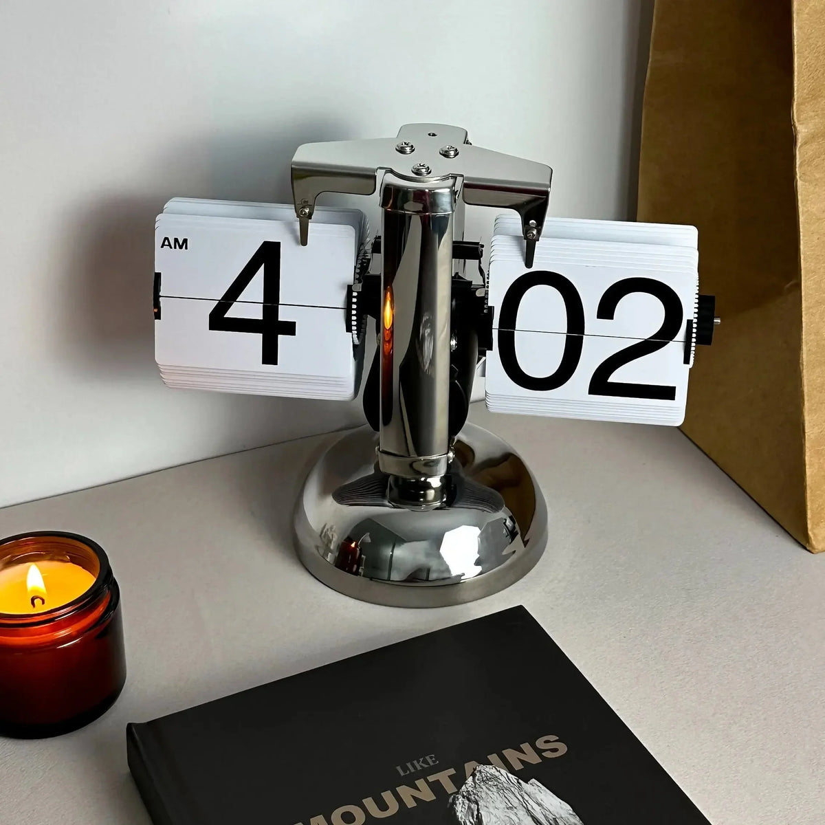 Elegant Flip Clock - Retro Design - Modern Time Display