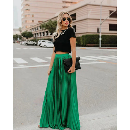 Ladies Elegant Maxi Skirt with Pleated Structure and Elastic Waist