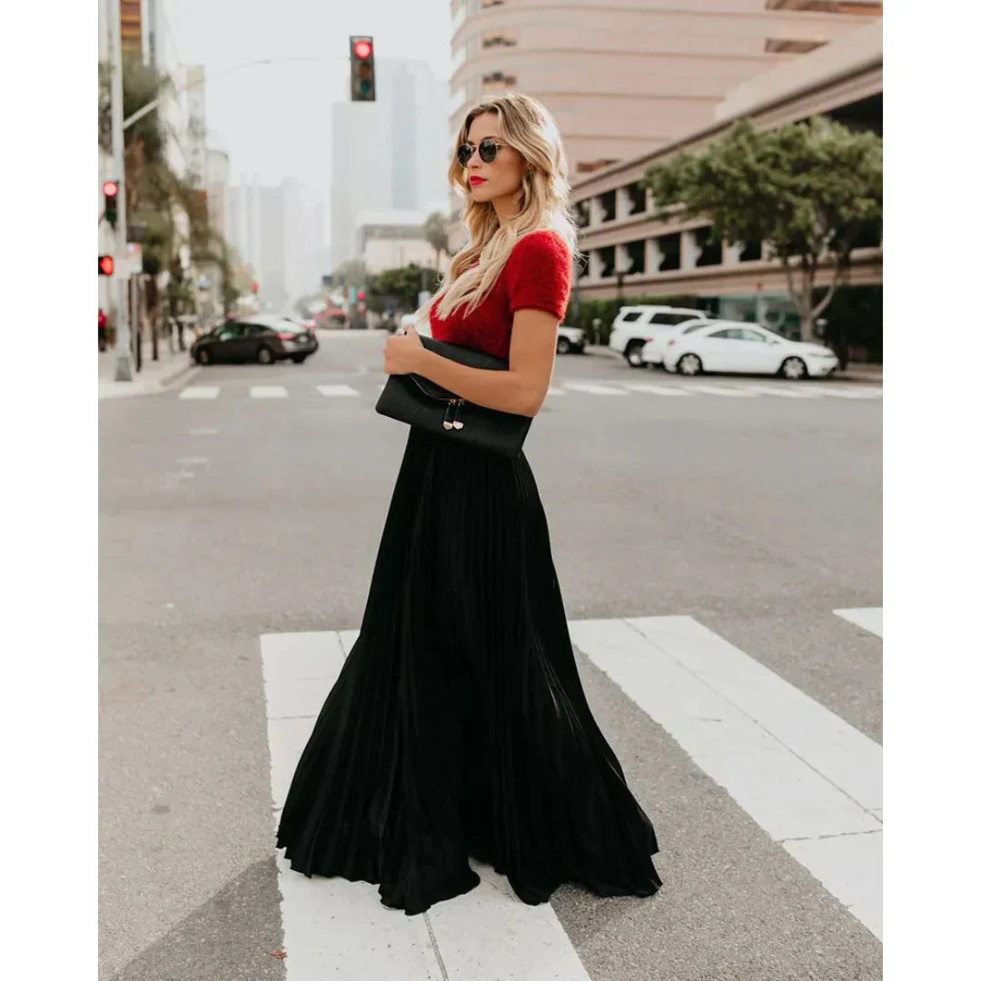 Ladies Elegant Maxi Skirt with Pleated Structure and Elastic Waist