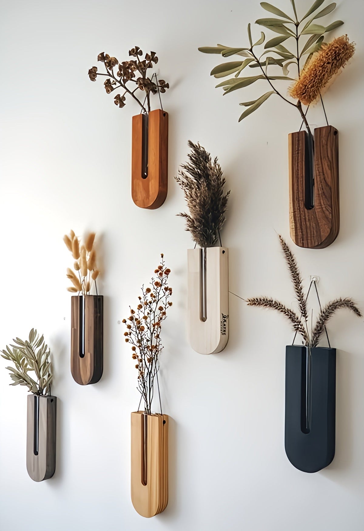 Wooden Wall Plant Holder Set for Houseplants with Minimalist and Natural Design