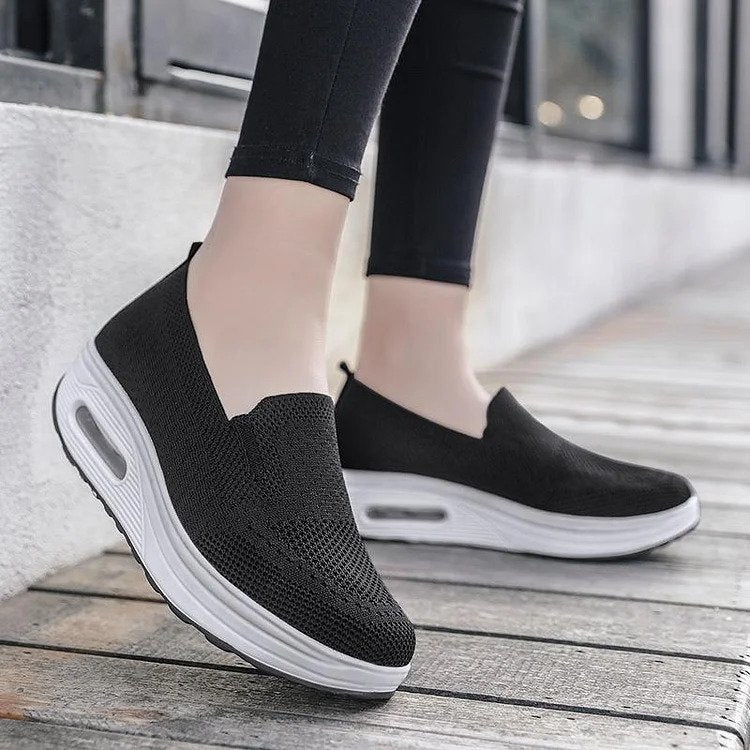 Eloïse - Orthopaedic slip-on sneakers