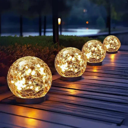 Lampe solaire de jardin à effet verre fissuré pour un éclairage extérieur chaleureux