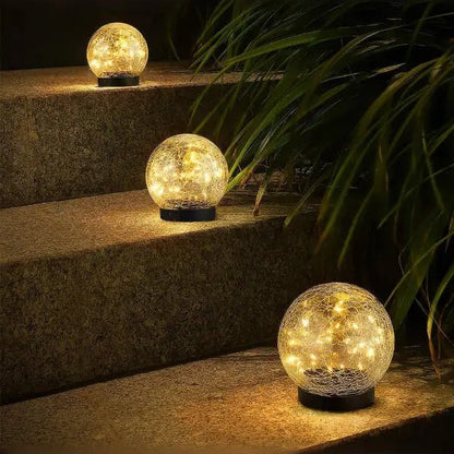 Lampe solaire de jardin à effet verre fissuré pour un éclairage extérieur chaleureux