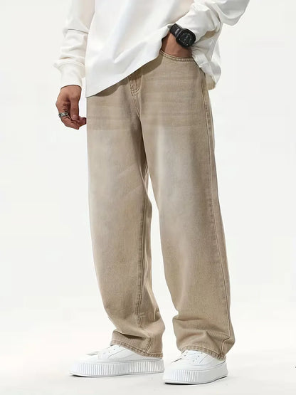 Loose fit jeans with wide leg