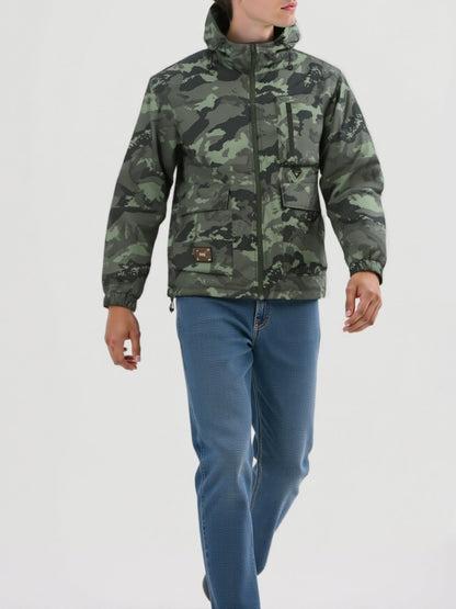 Chaqueta para hombre con estampado de camuflaje y capucha – Informal y cómoda