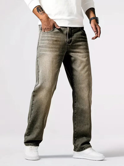 Loose fit jeans with five pockets